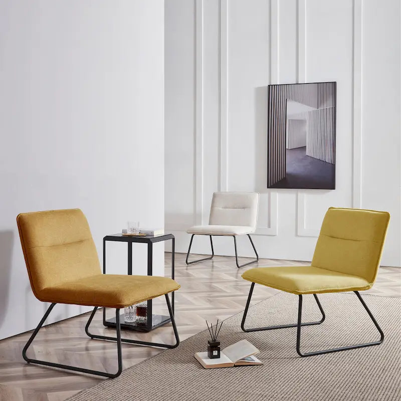 Chaise d'appoint sans accoudoirs en tissu rembourré avec pieds en métal noir