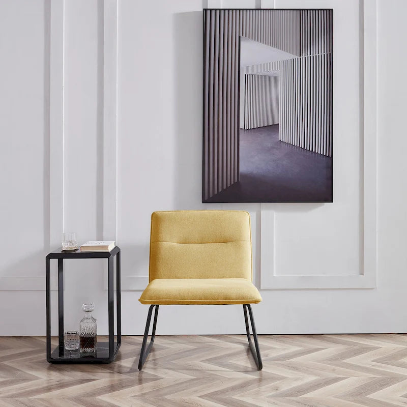 Chaise d'appoint sans accoudoirs en tissu rembourré avec pieds en métal noir