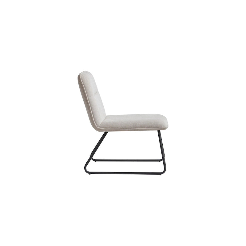 Chaise d'appoint sans accoudoirs en tissu rembourré avec pieds en métal noir