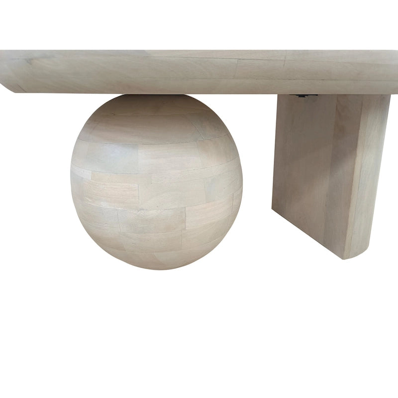 Table basse oblongue en bois de manguier massif avec pieds boules sculpturaux